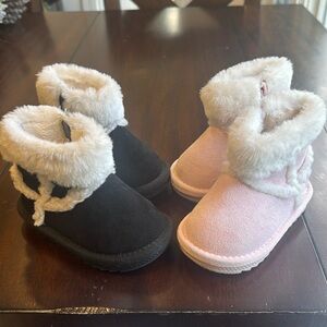 *5/$20 or 3/$15* Toddler Shearling Fur Mini Black & Pale Pink Boots Size 4.5-5